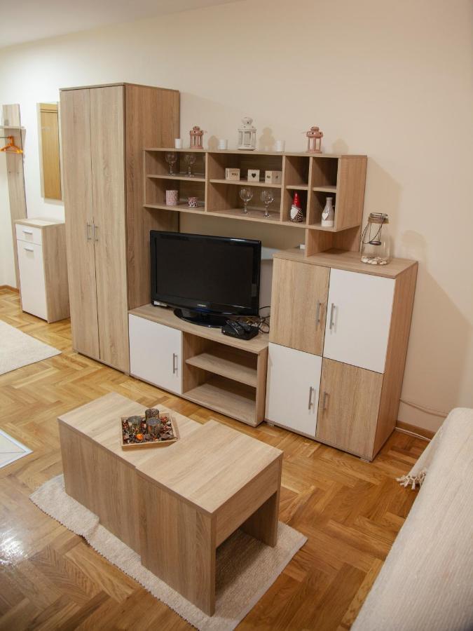 נובי סאד Apartment Vas Raj מראה חיצוני תמונה